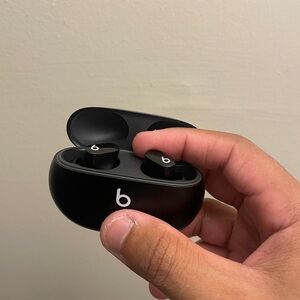 Beats Solo Buds True Wireless Earbuds — Matte Black (Used, Like New)